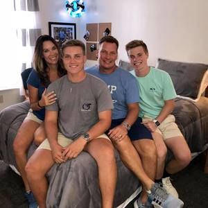 Meet your Posher, Derrick